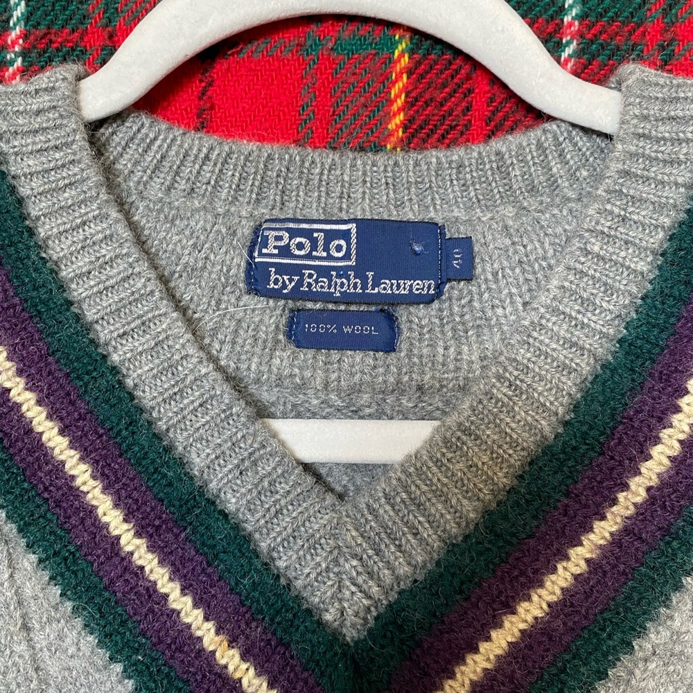 Ralph Lauren 💯 Wool Gray V-Neck Sweater with Striped Trim - Picture 3 of 3